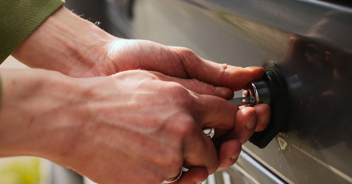 Honda car key fob — Trust Bolt Locksmith