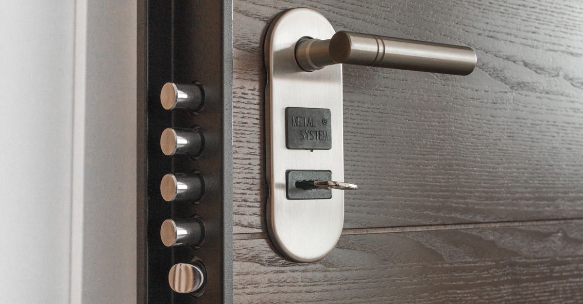 How to Spot a Locksmith Scam in the Marlboro Area — Trust Bolt Locksmith